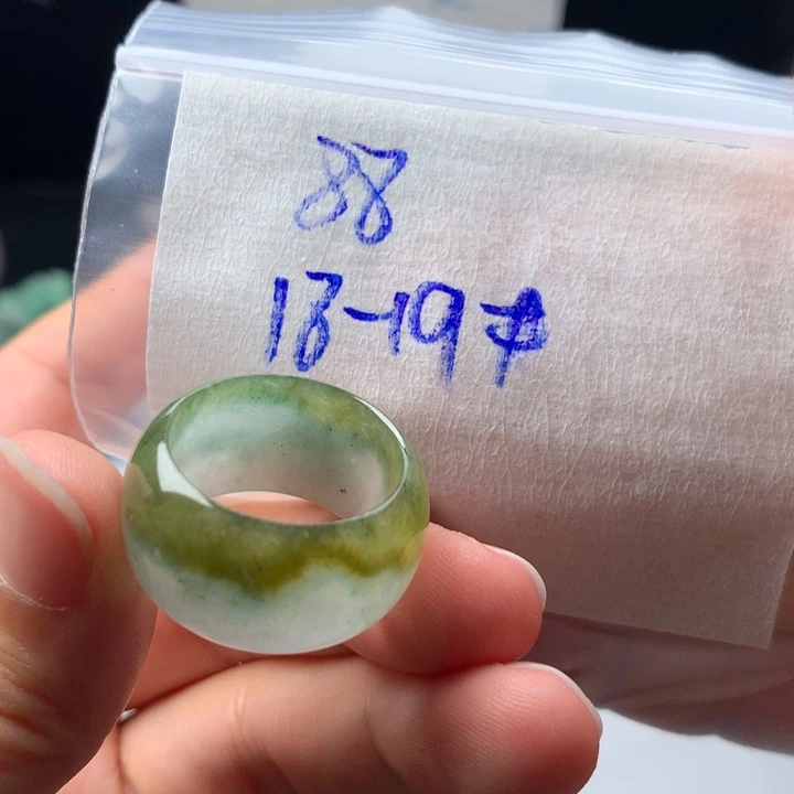 a***g定制翡翠未镶嵌戒圈