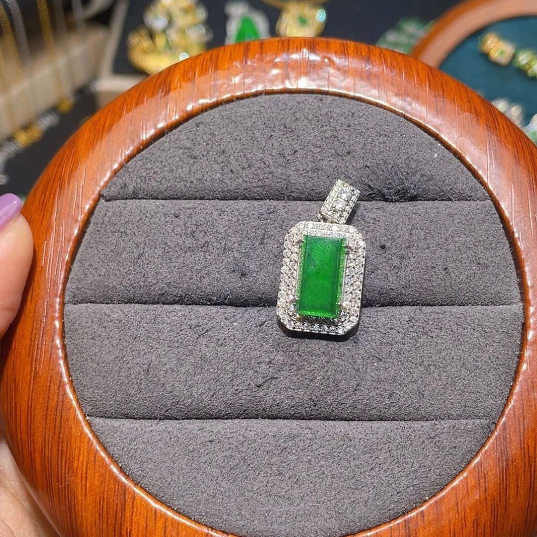 翡翠银S925镶嵌颈饰