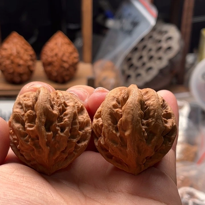 文玩核桃把件楸大胖9瑕疵