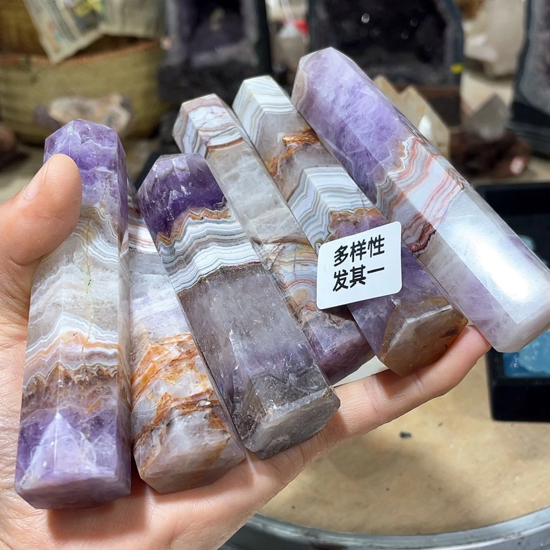 水晶摆件……未镶嵌一个