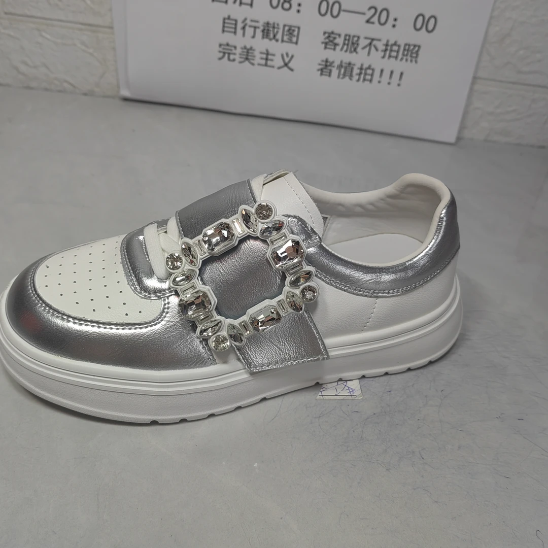 泽泽鞋贸 配裙子春季新款2025厚底增高小白鞋女百搭女板鞋