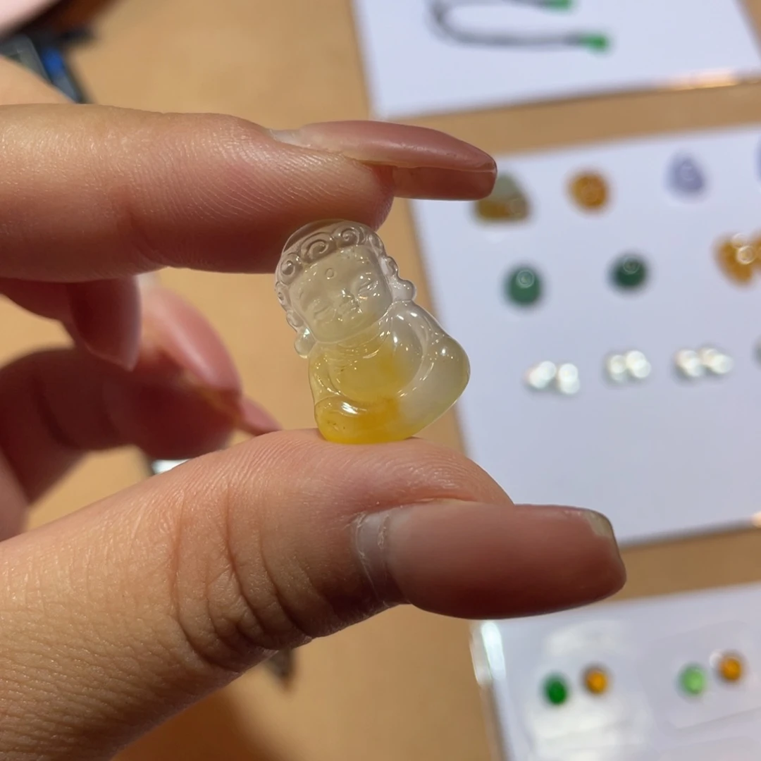颈饰未镶嵌翡翠宝宝佛