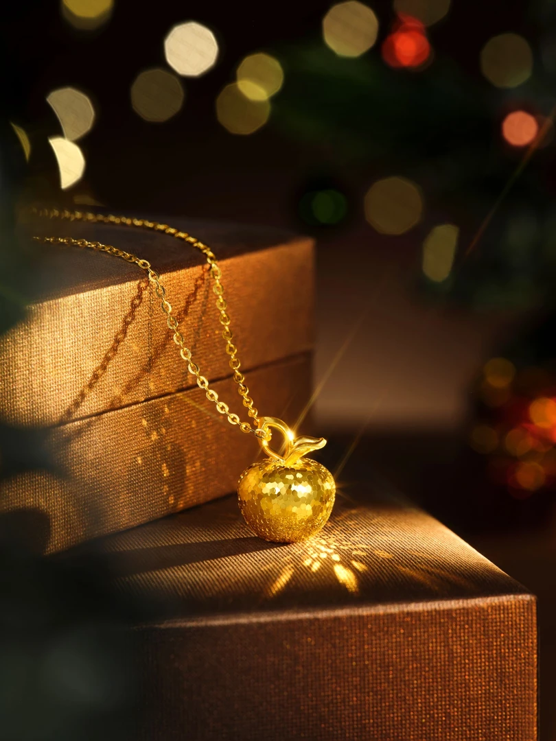 Chow Tai Seng/周大生【25年圣诞新款】足金碎碎冰平安果吊坠送女友