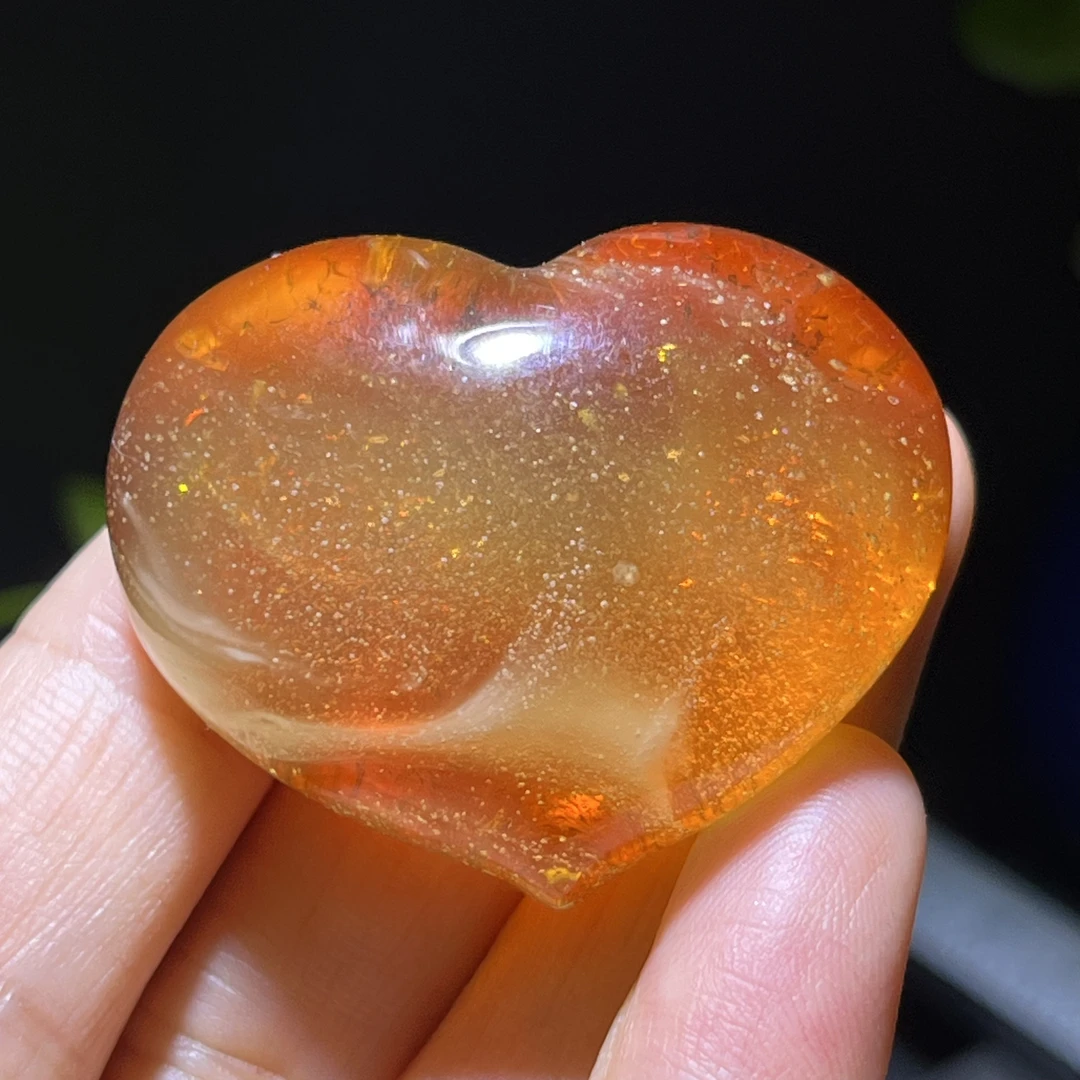 天然蜜蜡爱心 满满金沙飘白花 红润艳丽