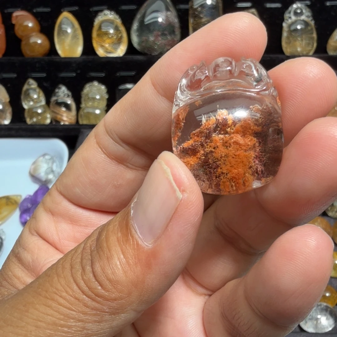 卡***粒水晶未镶嵌颈饰水晶