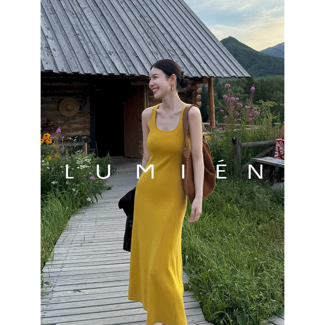 现货【LUMIEN 新品】“肯豆”无袖背心修身连衣裙LX5GLL038
