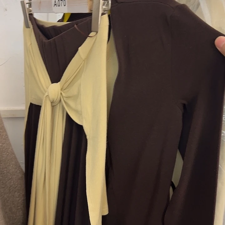 L***使今天新款 咖啡色三件套 L