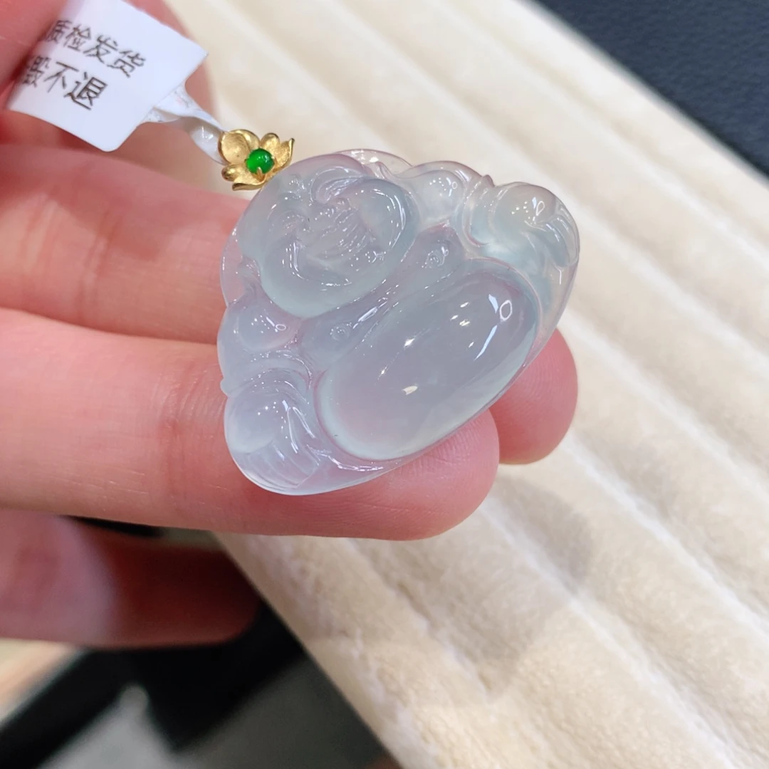 颈饰18K金镶嵌翡翠