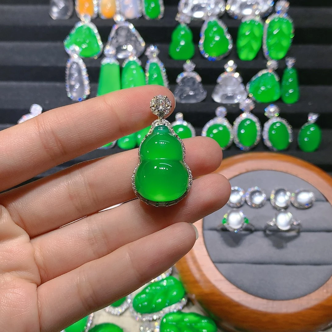 微****玛瑙/玉髓银S925镶嵌颈饰