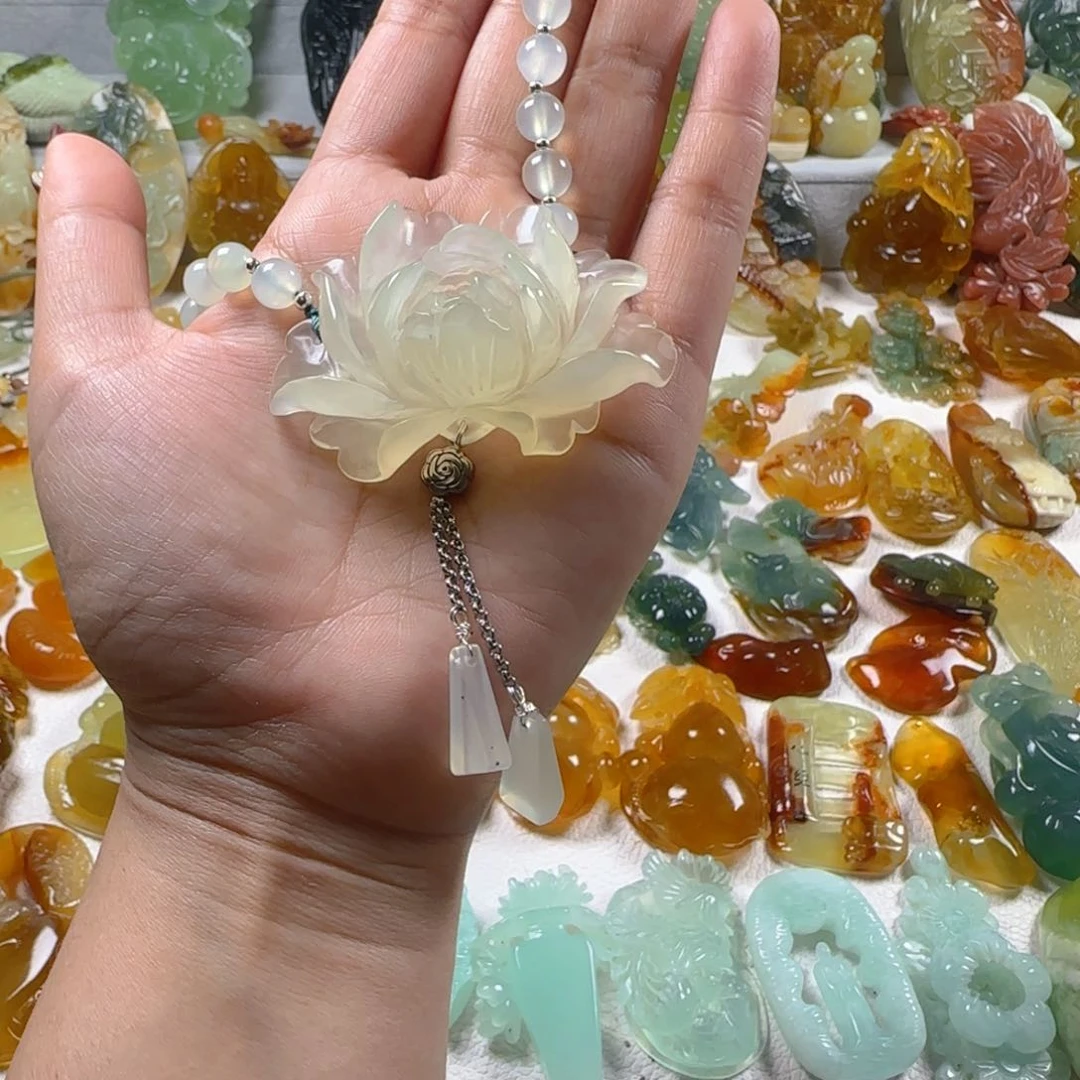 蛇纹石玉颈饰未镶嵌汉*豹