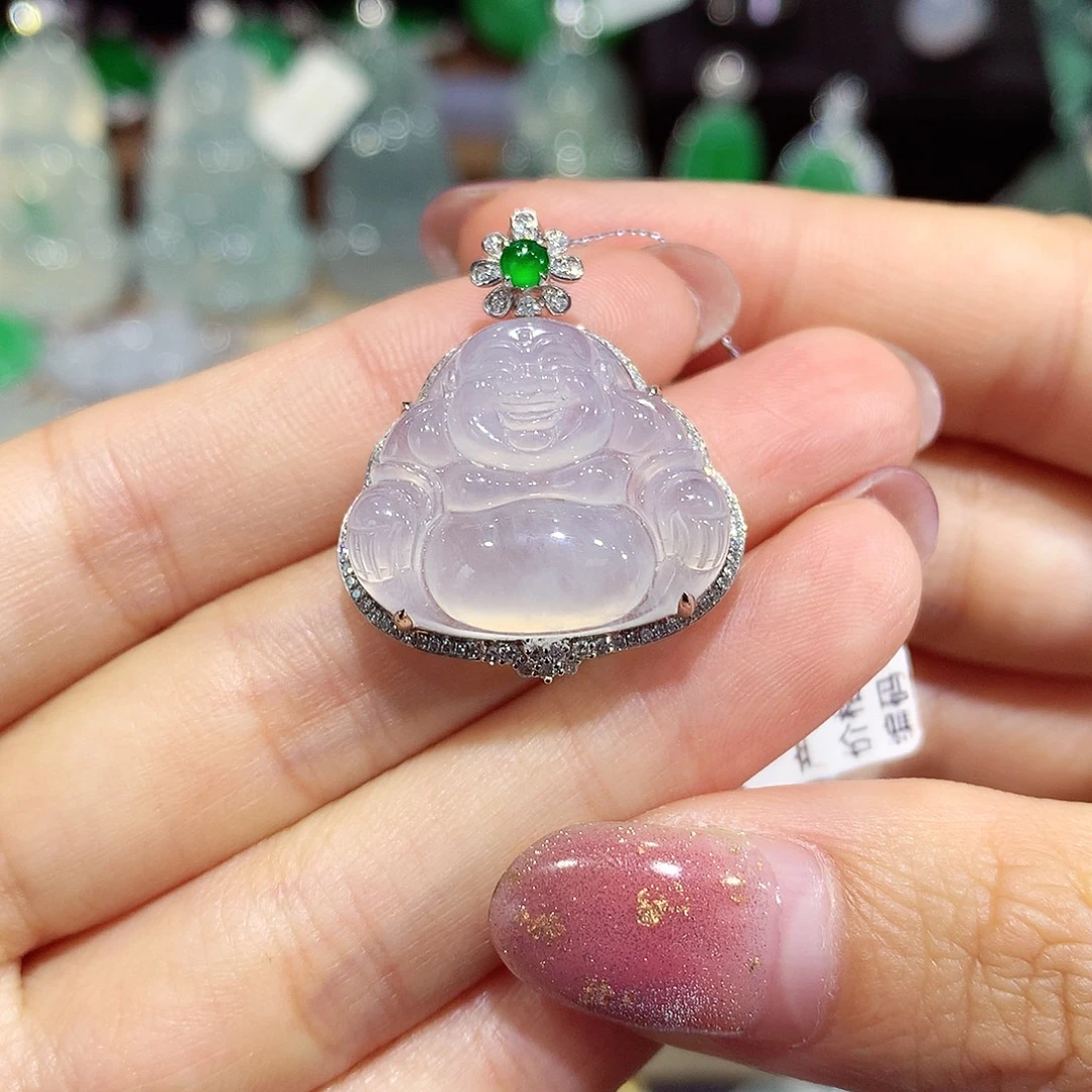 颈饰18K金镶嵌翡翠佛