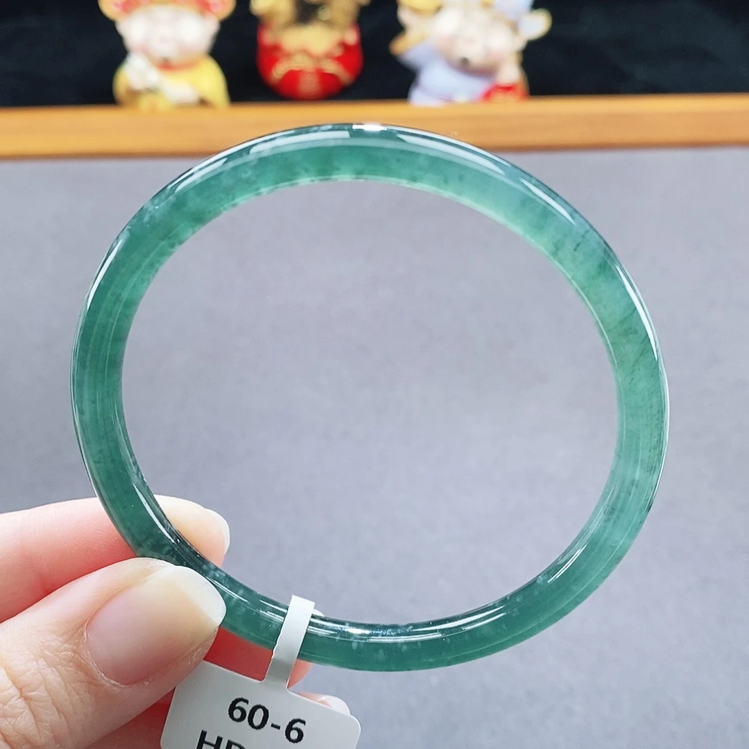 翡翠未镶嵌手镯109