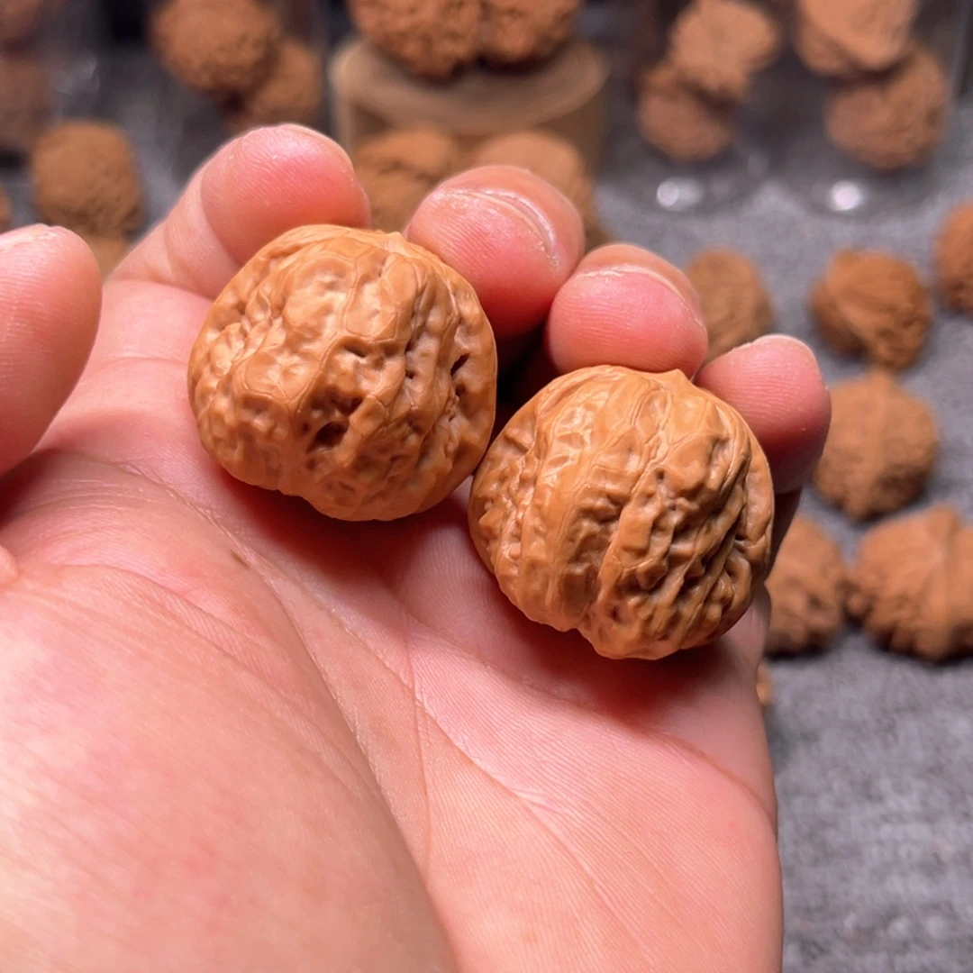 一***酒文玩核桃把件蛤蟆