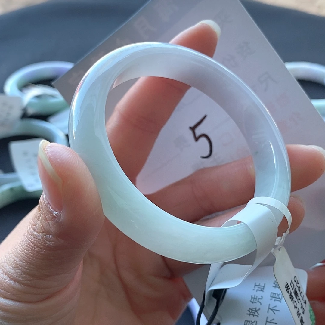 翡翠未镶嵌手镯56.1圈口手镯