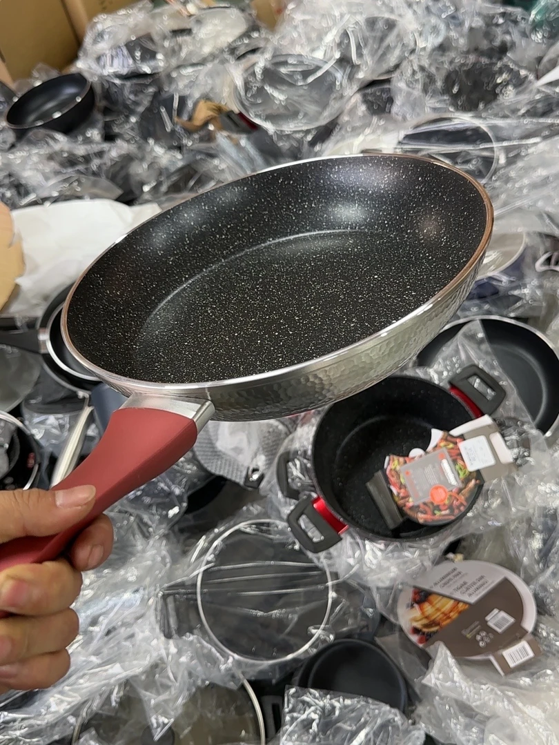 A96炒煎锅口径28高度5外贸尾货，介意勿拍