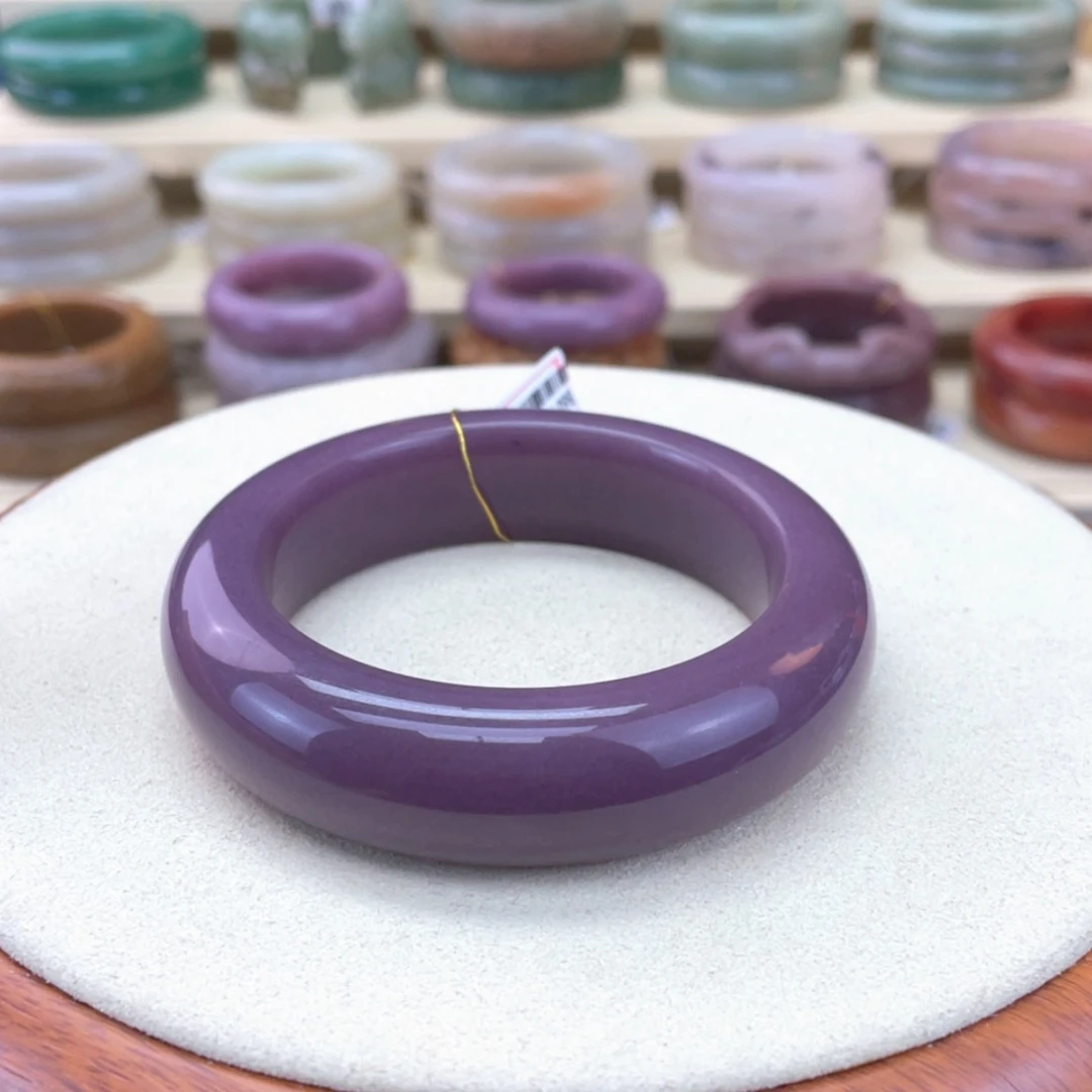 【闪购商品】石英质玉手镯未镶嵌原***鱼