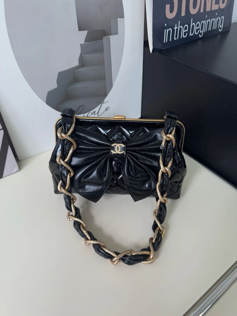 95新 Chanel/香奈儿 9799 黑金油蜡皮24A蝴蝶结大号芯片款单肩包