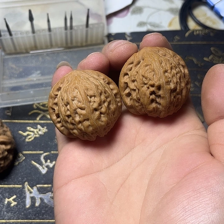 文玩核桃吊坠铁锤