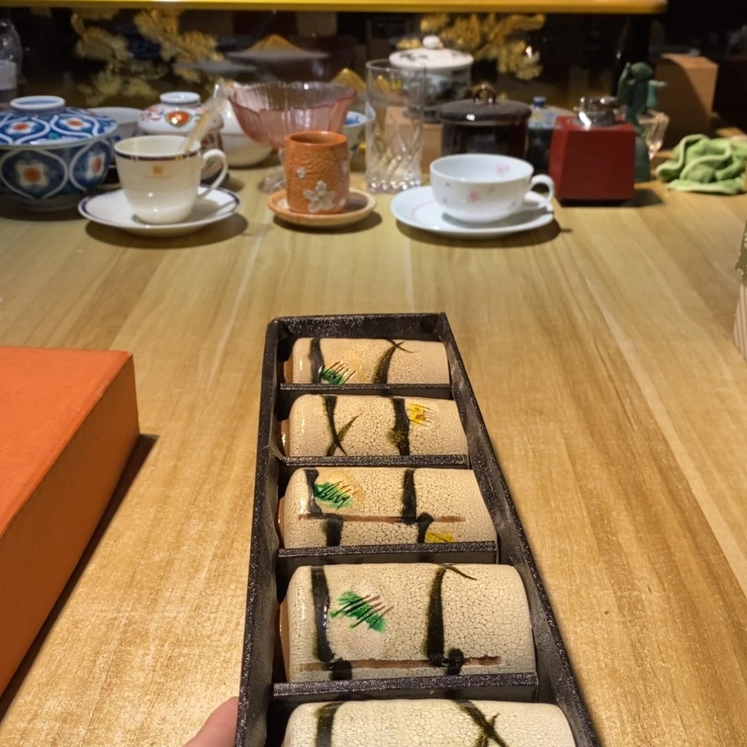 小***鸭易雅集工艺品有限公司