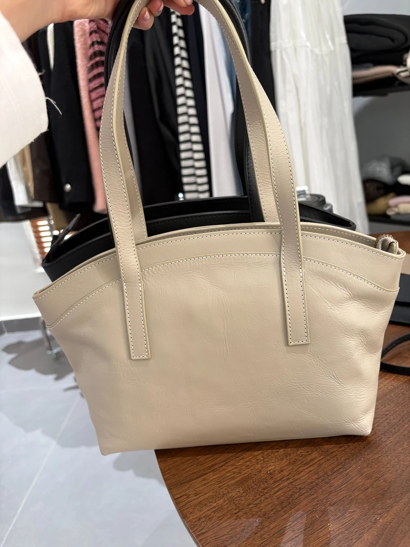 BB25004  头层牛皮贝壳手提包