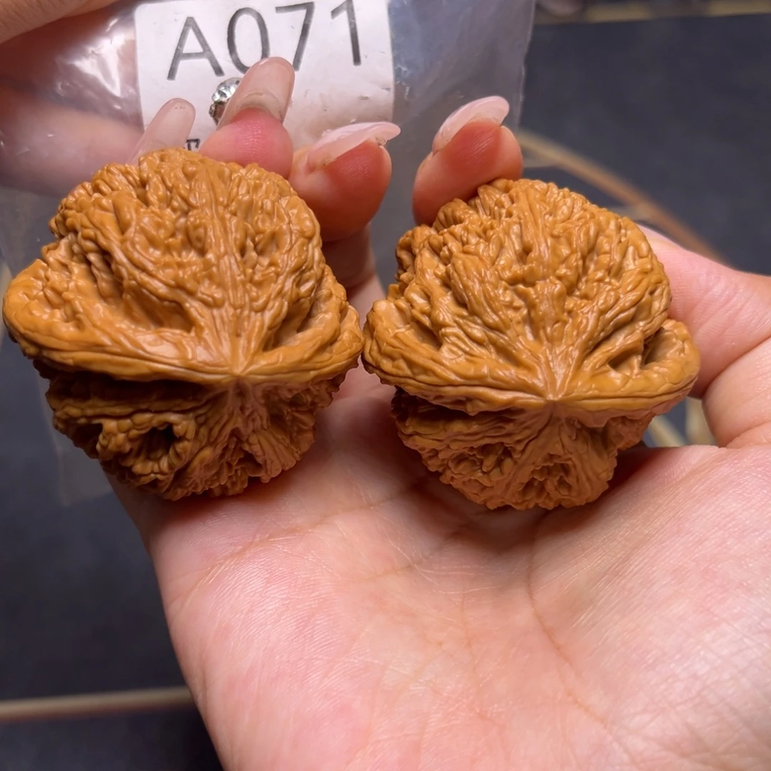 文玩核桃吊坠大粗筋47