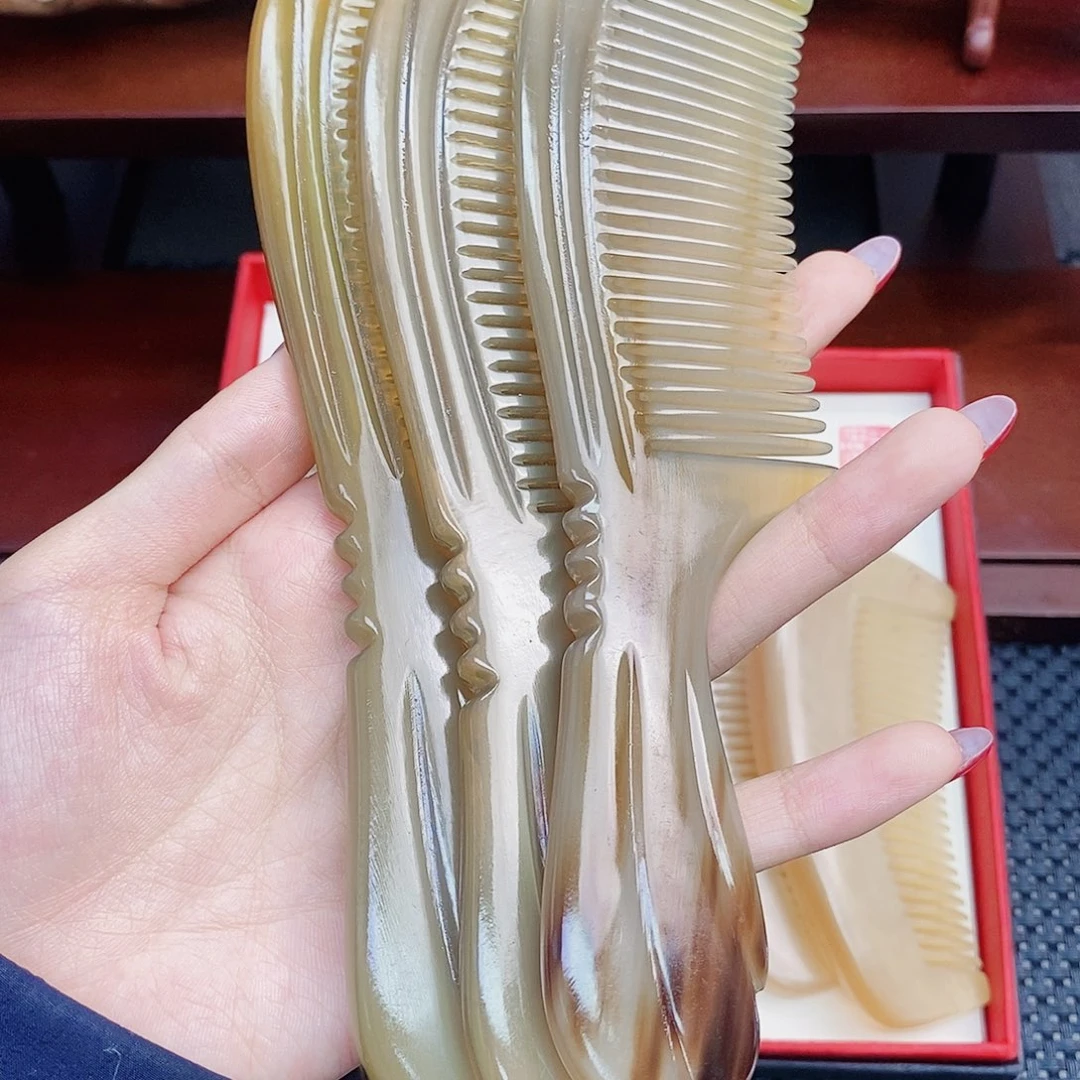 纯手工制作纯牛角梳子