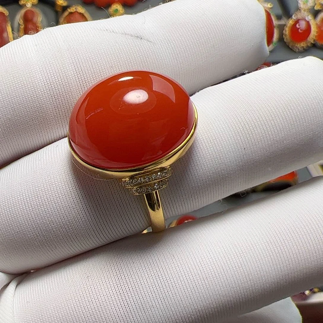 南红玛瑙天然原矿18K金精品蛋面戒指18K金镶嵌小**水