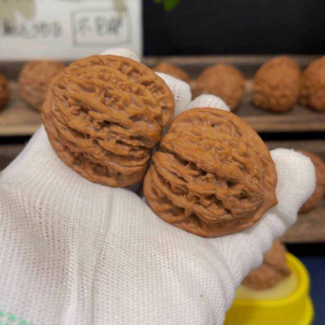 【闪购商品】核桃把件42尺寸麦穗虎头