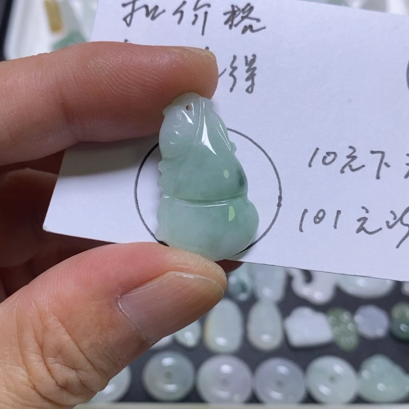 【闪购商品】吊坠(不含链)未镶嵌翡翠