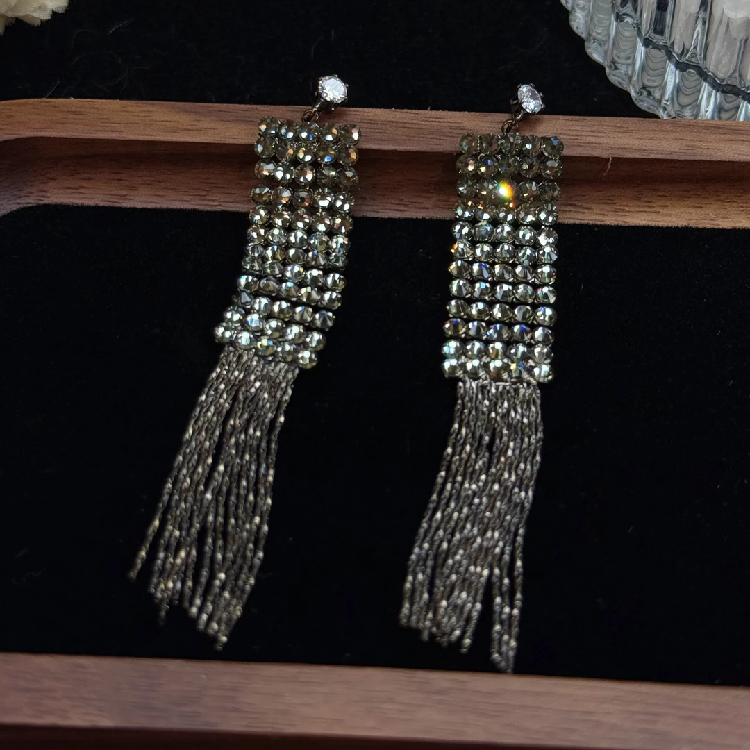 铜合金耳饰 A422 法式复古时尚精致小众简约耳环吊坠耳扣轻奢日常