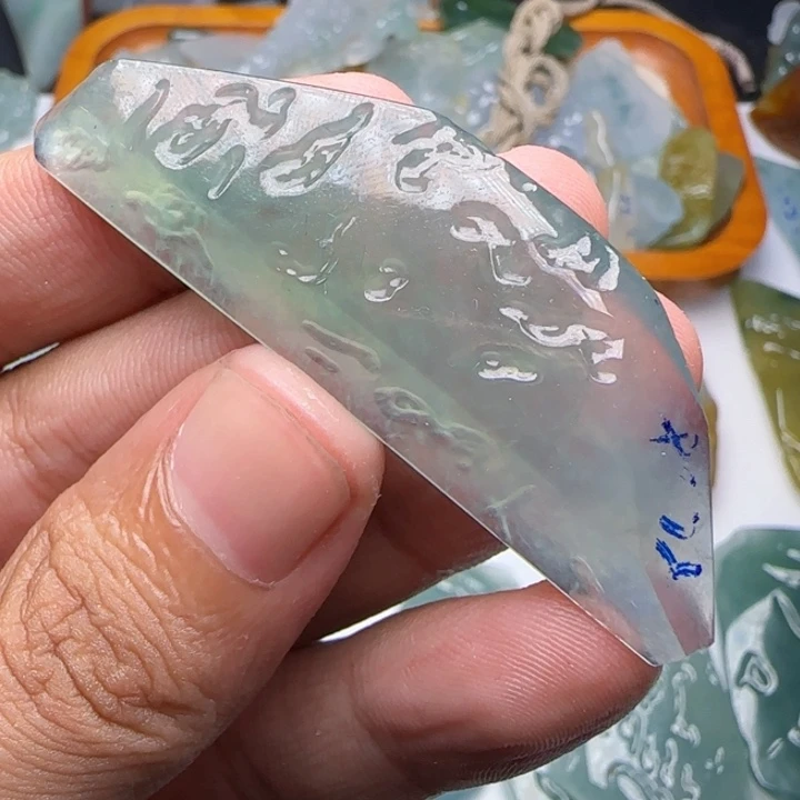 定制翡翠未镶嵌不包工
