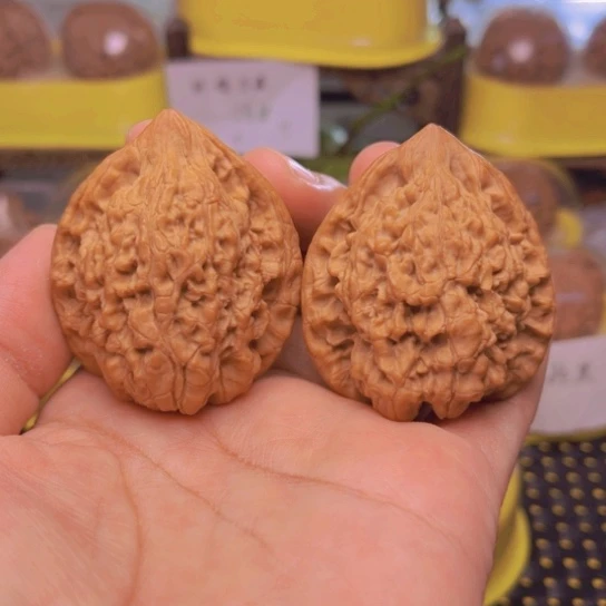 文玩核桃吊坠官帽