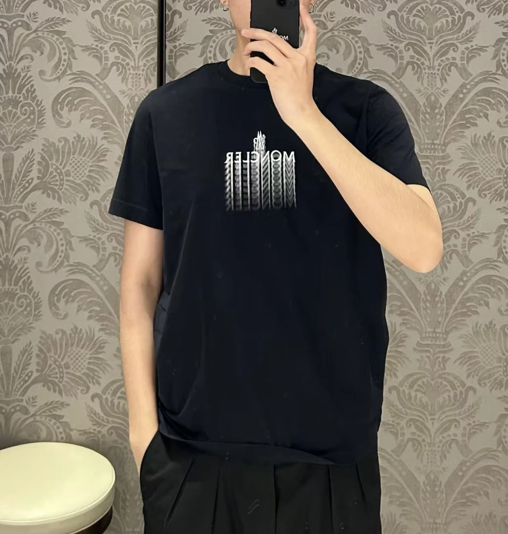 全新未使用 MONCLER 蒙口 新款3d印花标志圆领短袖tee 海军蓝色
