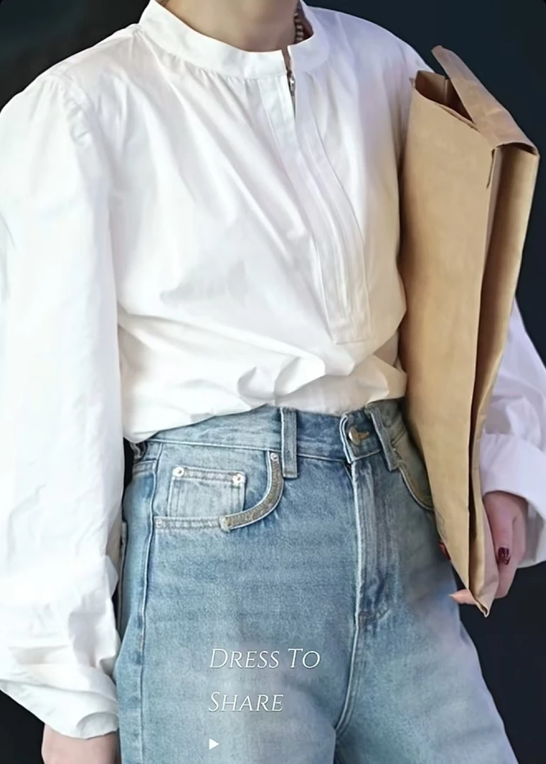 白色衬衫女新款气质宫廷优雅风木耳边牛仔裤圆领欧若风白衬衣