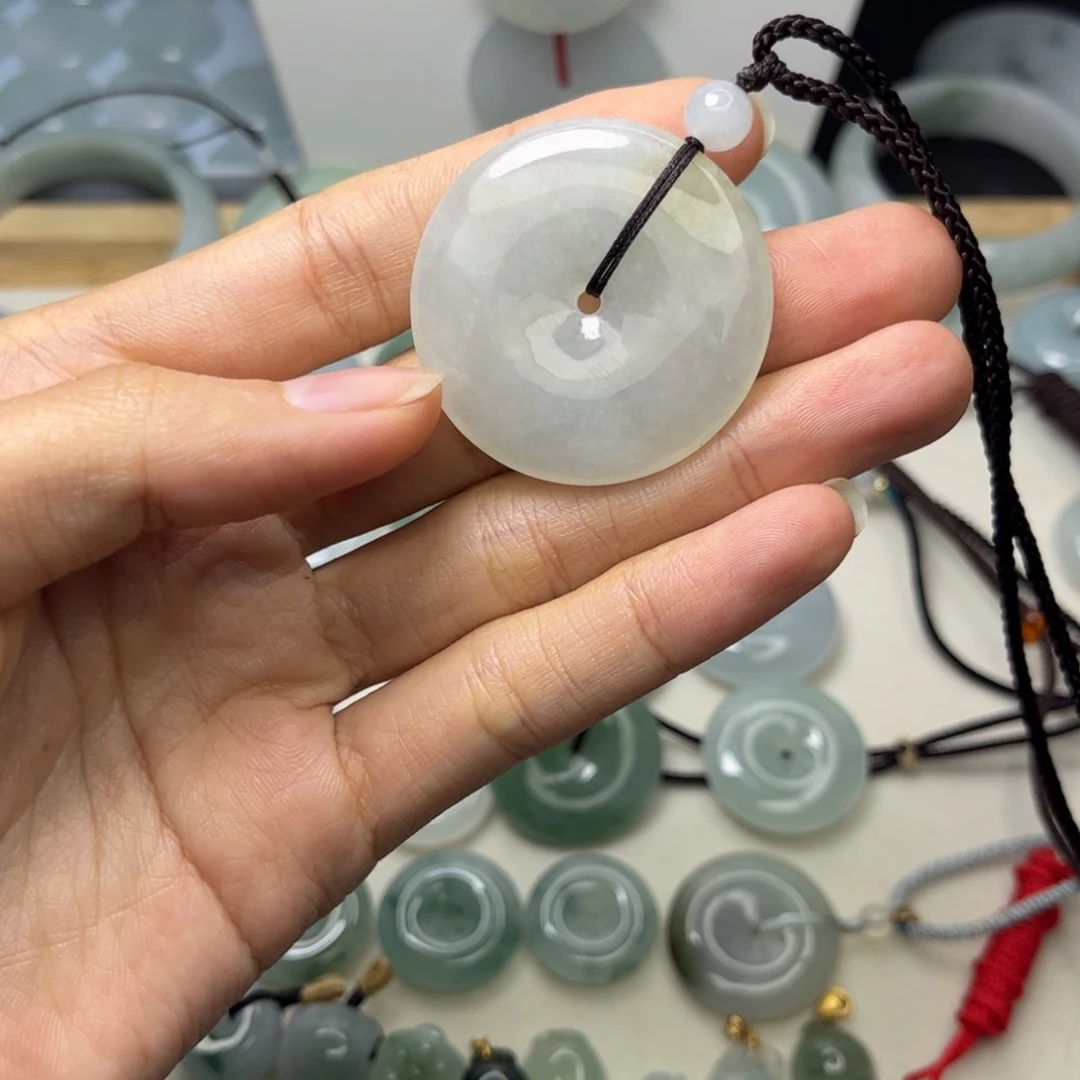 聊***子翡翠未镶嵌颈饰天然翡翠Ａ货