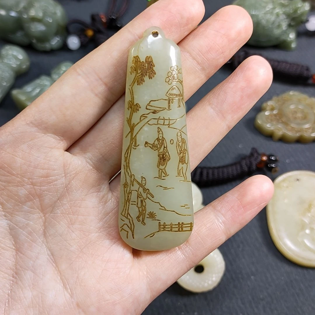 和田玉颈饰未镶嵌