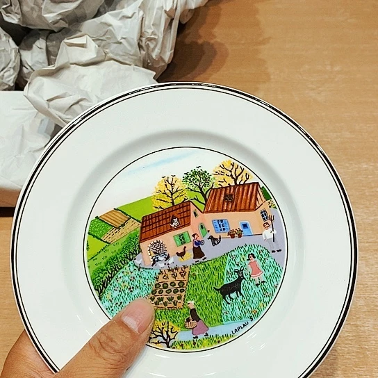 万千严选瓷器杂货如图所示孤**影