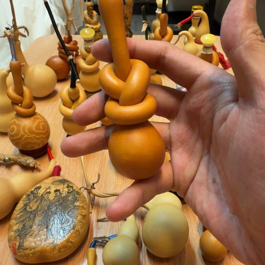 文玩葫芦手把件八字扣