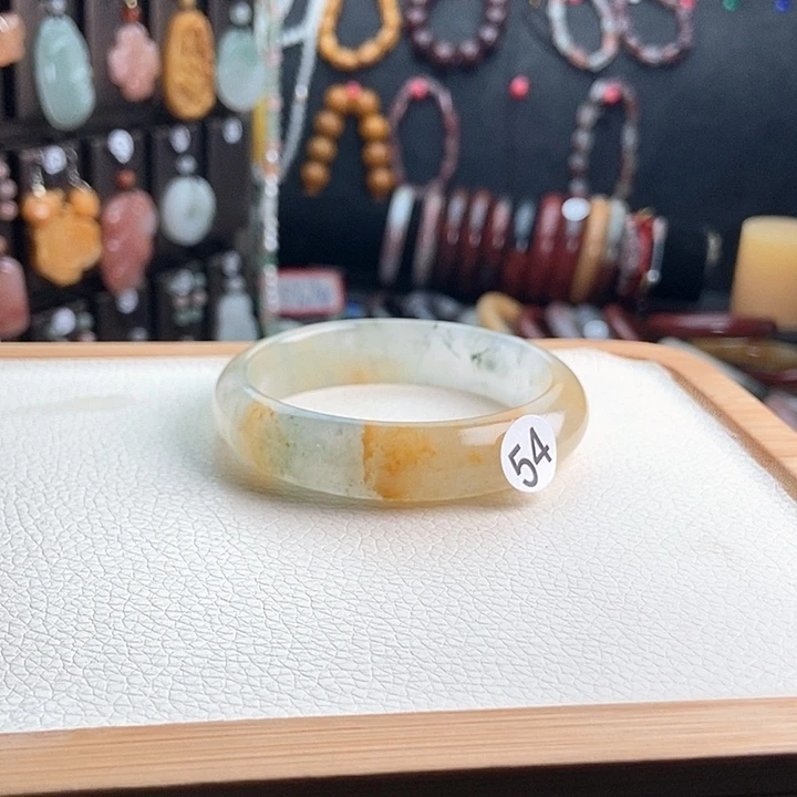 未镶嵌手镯石英质玉