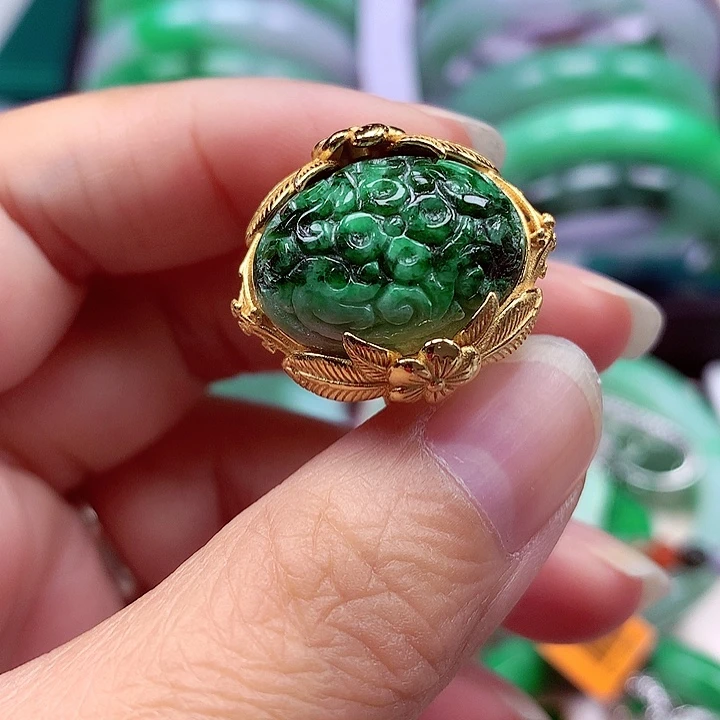 翡翠银S925镶嵌颈饰翡翠