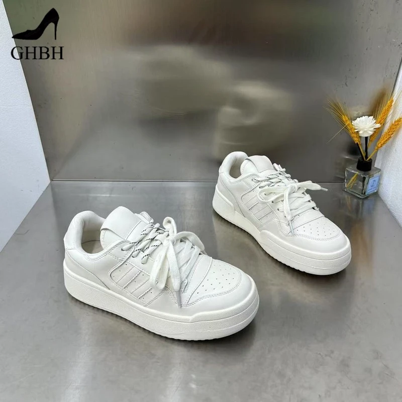 秋季新款舒适板鞋女厚底增高潮复古运动欧美鞋百搭小白鞋