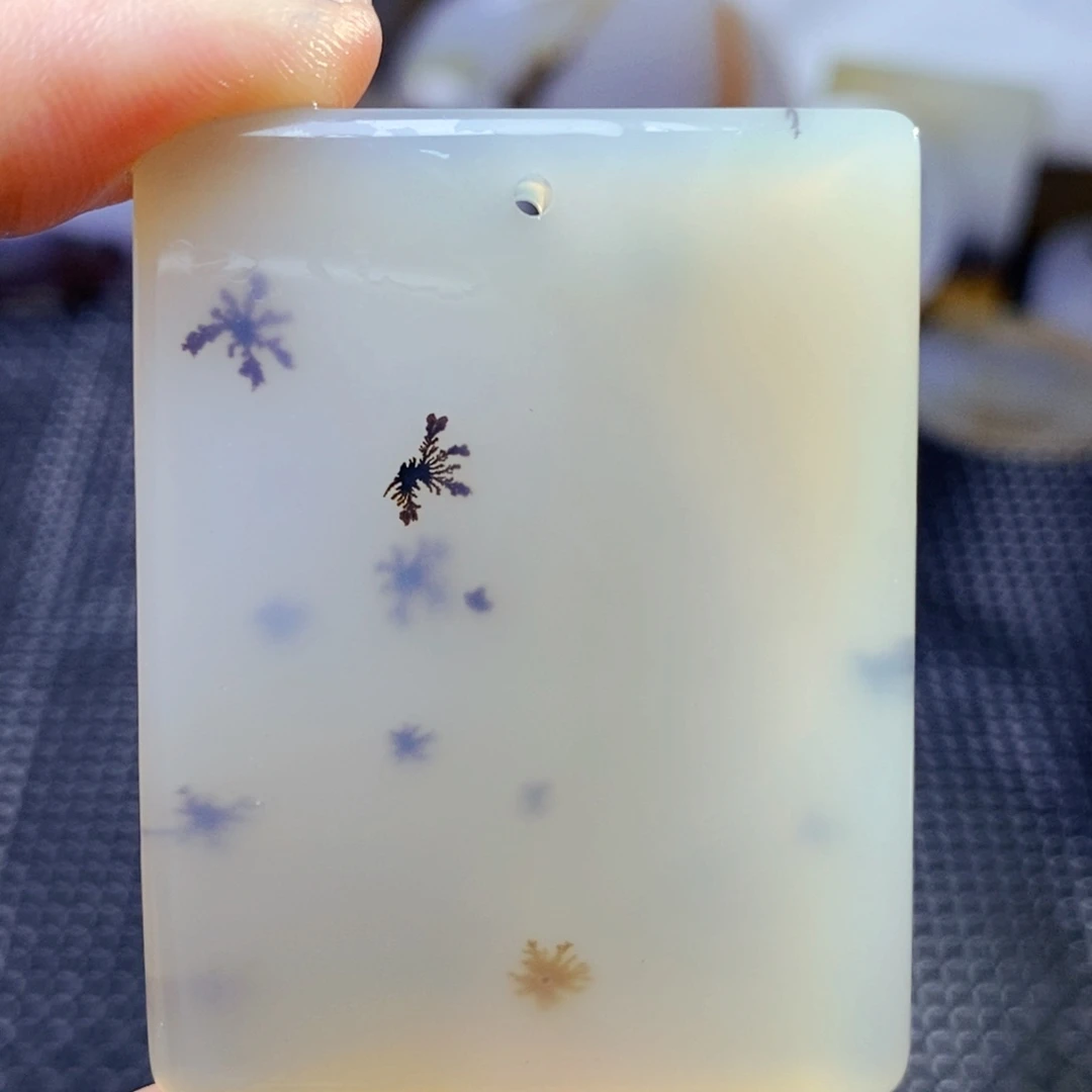 玛瑙/玉髓未镶嵌珠宝奇石
