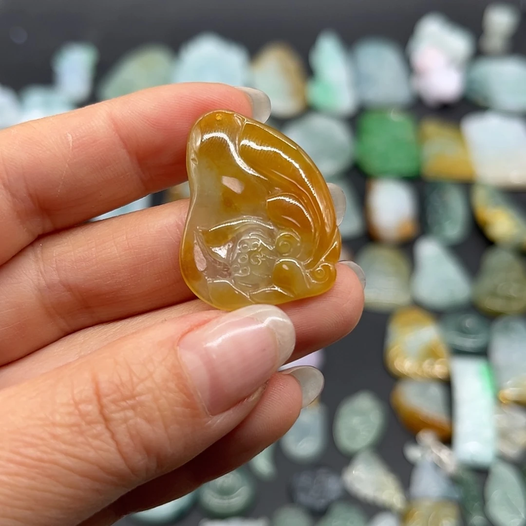 【闪购商品】翡翠颈饰未镶嵌莲花