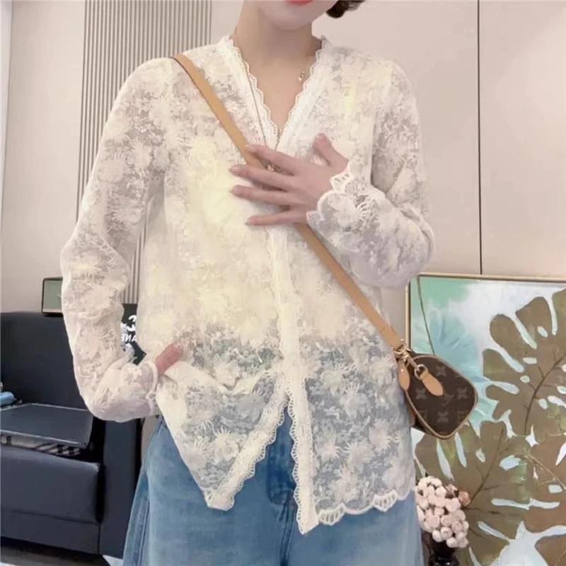 法式镂空蕾丝衬衫女长袖2025新款春季休闲高级感轻奢减龄洋气上衣