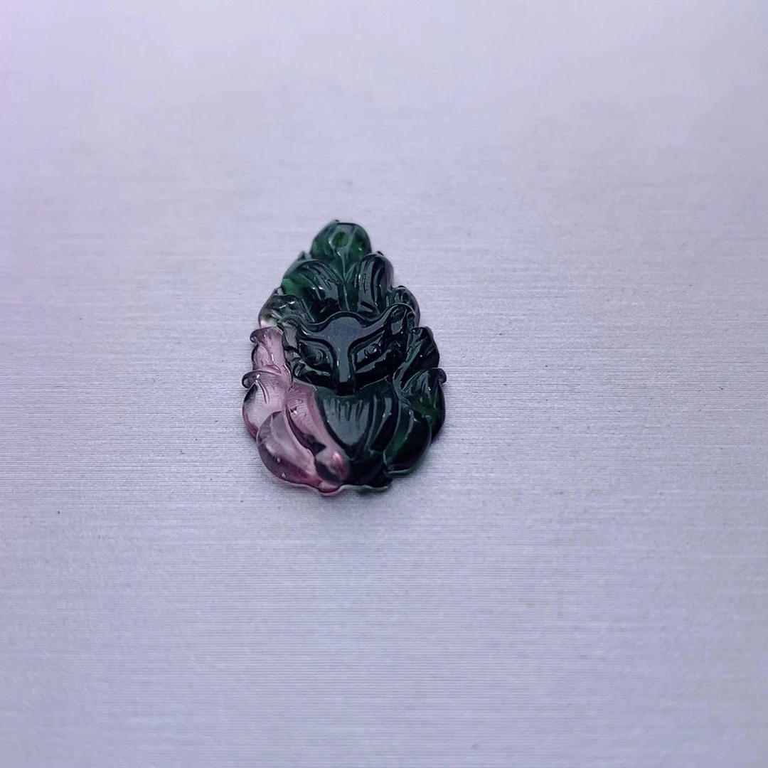 碧玺九尾狐未镶嵌碧玺九尾狐