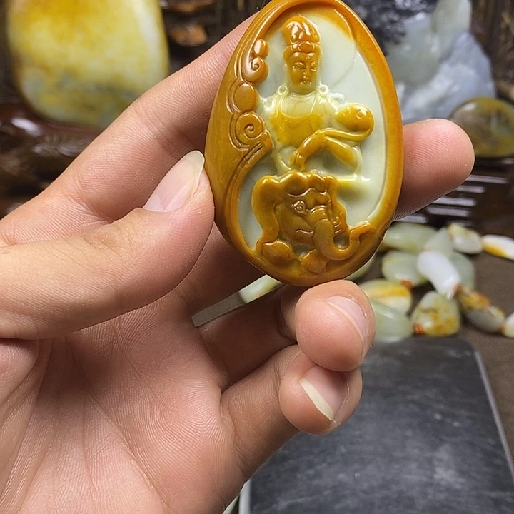 和田玉未镶嵌把件