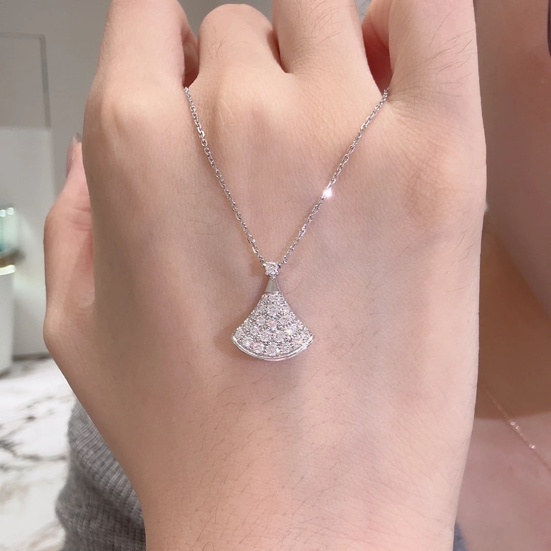 实验室培育钻石18K金镶嵌颈饰