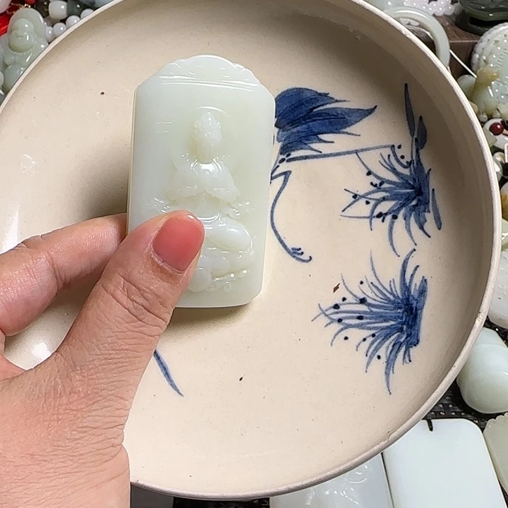 小***哥瓷片新号开播挂件一个