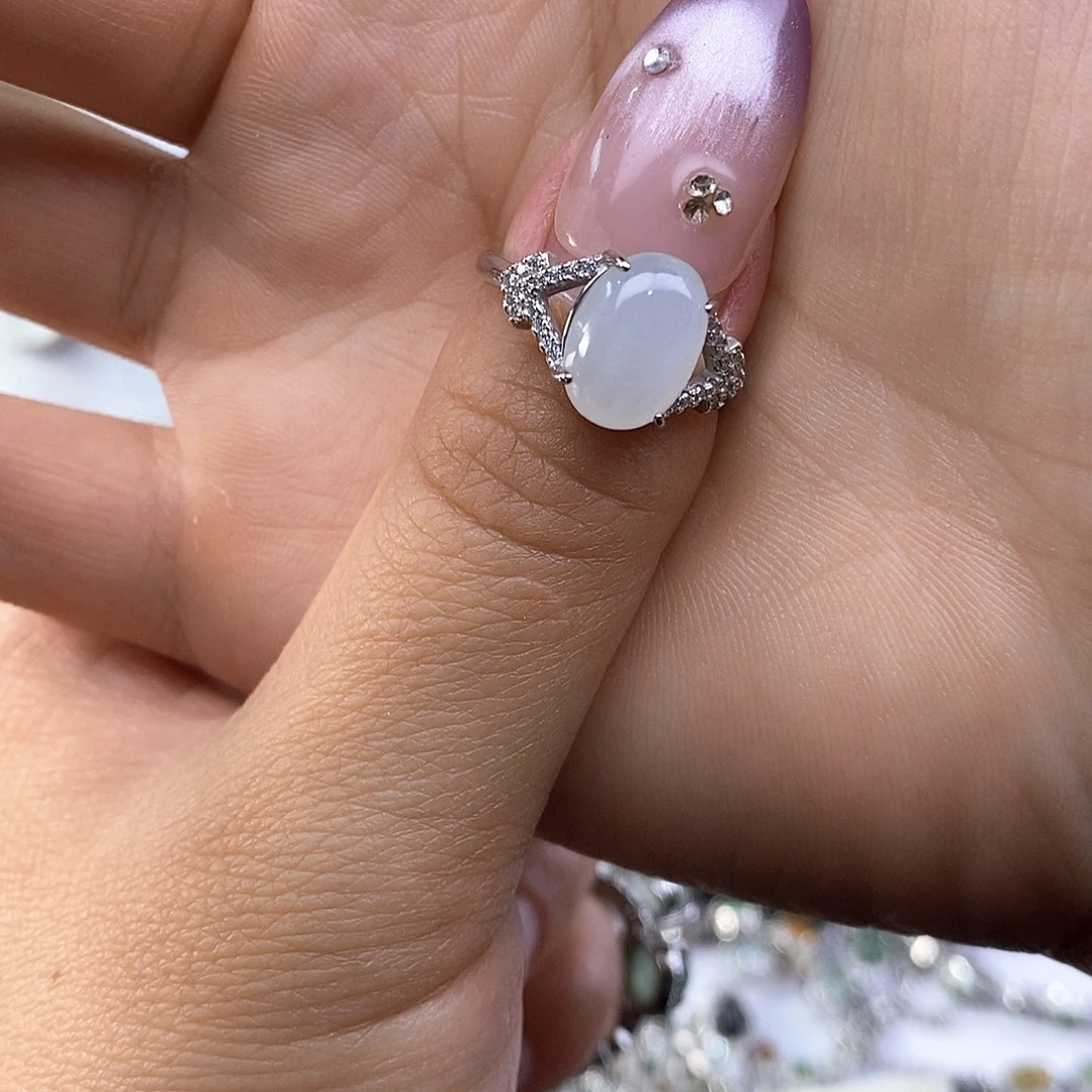 黄***见翡翠未镶嵌戒指缅甸