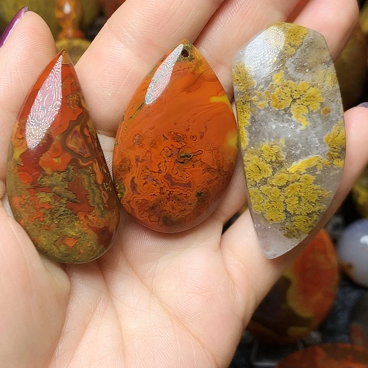 雪***山玛瑙/玉髓未镶嵌手链